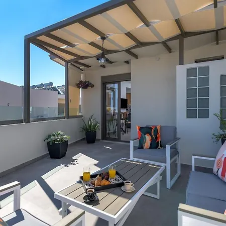 Keramos Lux Penthhouse *
